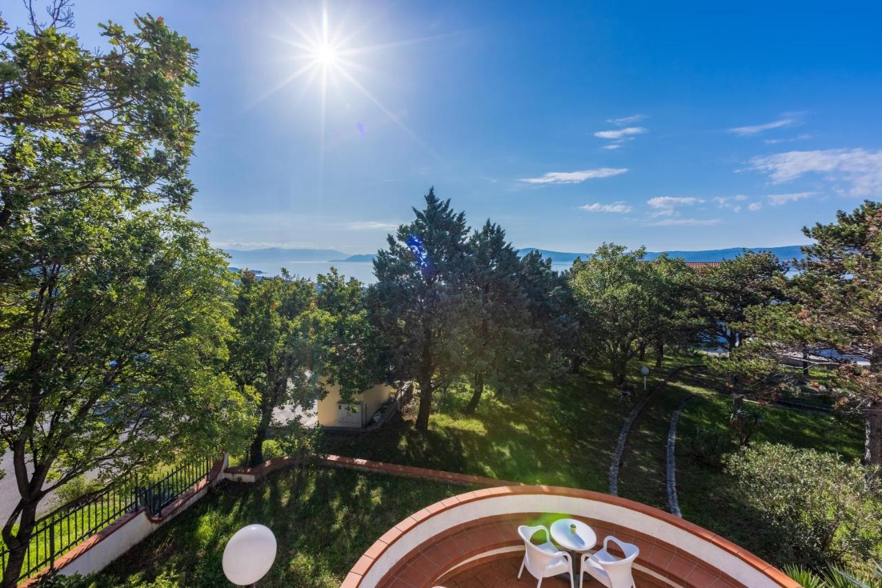 Guest House Agava Crikvenica Exterior photo