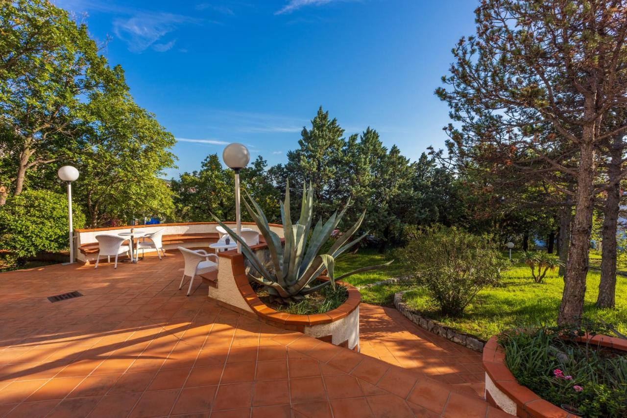 Guest House Agava Crikvenica Exterior photo