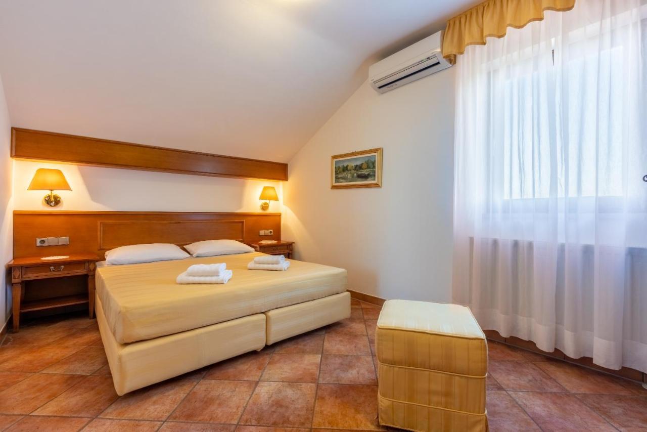 Guest House Agava Crikvenica Exterior photo