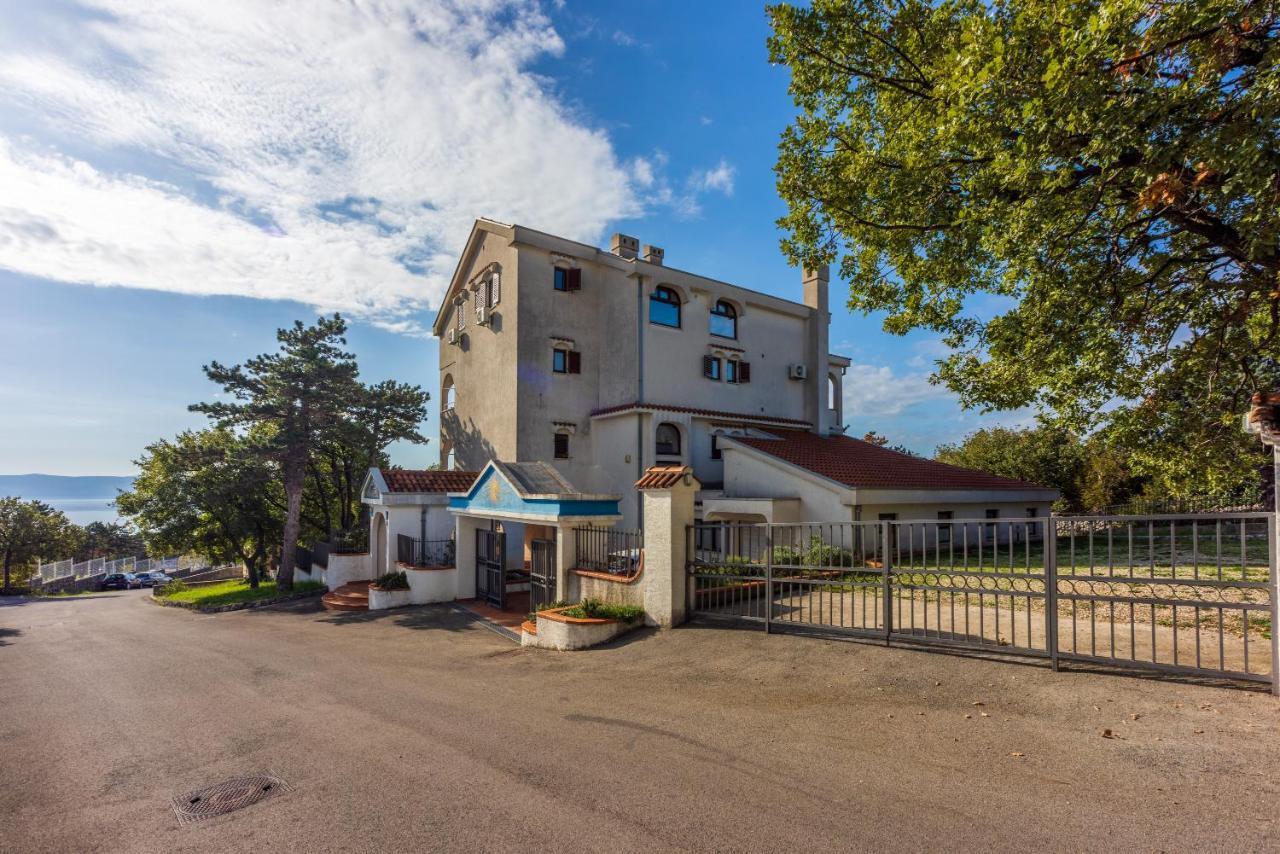 Guest House Agava Crikvenica Exterior photo